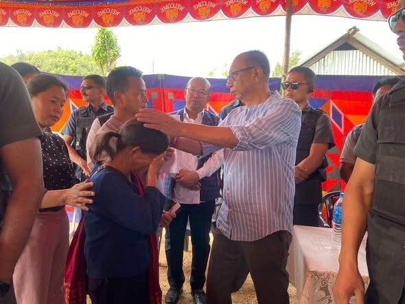 থোৱাই কুকি গাঁৱ উষ্ম আদৰণি : মুখ্যমন্ত্ৰী য়ুমনাম খেমচন্দ সিংহ