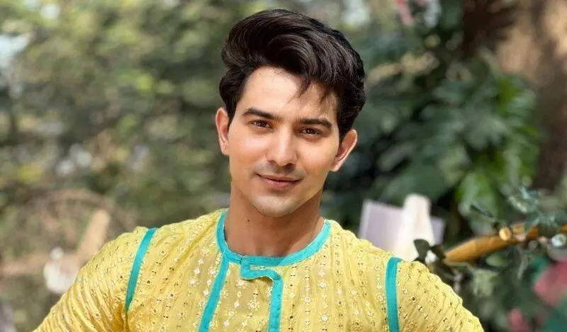 ৰোহিত চাণ্ডেল গ্ৰেপ্তাৰ : নাবালিকাক উত্ত্যক্তৰ অভিযোগত অভিনেতা