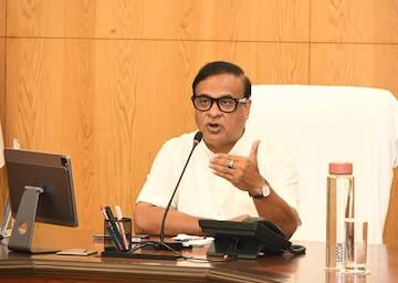মুখ্যমন্ত্ৰী হিমন্ত বিশ্ব শৰ্মাৰ ₹১৭,২৩৫ কোটিৰ অবকাঠামো পেকেজ ঘোষণা,