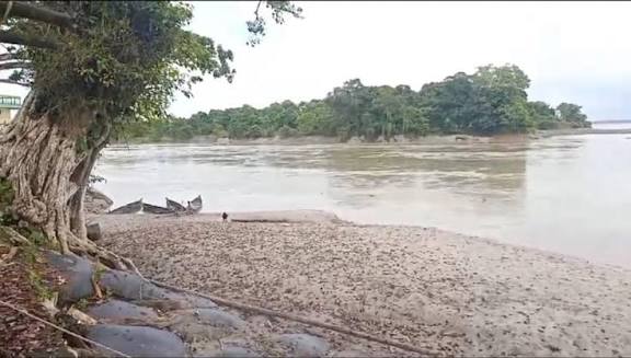 ইটাভাটাত অত্যাচাৰৰ হোৱা সাত অসমীয়া কিশোৰী ঘৰলৈ ঘূৰিল