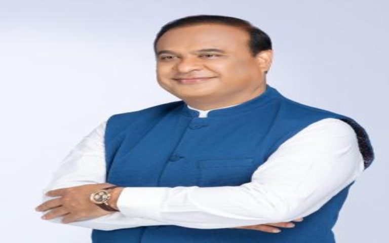 অসমৰ মুখ্যমন্ত্ৰীৰ ECI বিতৰ্কক লৈ বিৰোধীক সমালোচনা