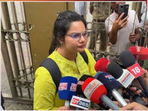 জুবিন গাৰ্গ মৃত্যু: ভাইৰেল ভিডিঅ’ৰ সত্য উন্মোচন; সাক্ষী সুস্মিতা গোস্বামীৰ বিস্ফোৰক কথা আদালতত