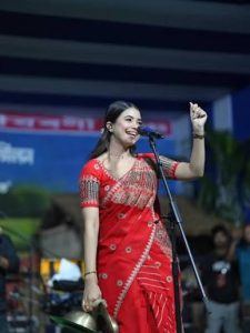 গায়িকা দীপান্বিতা ডেকাৰ ফটো AIৰ সহায়ত বিকৃত কৰি সামাজিক মাধ্যমত আপলোডৰ অভিযোগ, CIDত এজাহাৰ