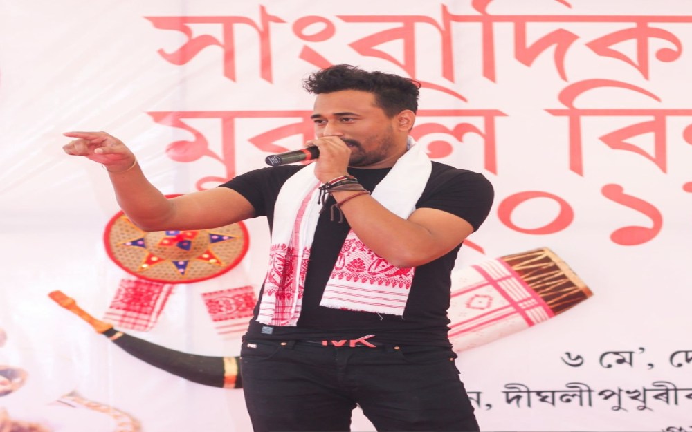 দল আৰু অধ্যক্ষ পদ এৰিলে সীমান্ত শেখৰে