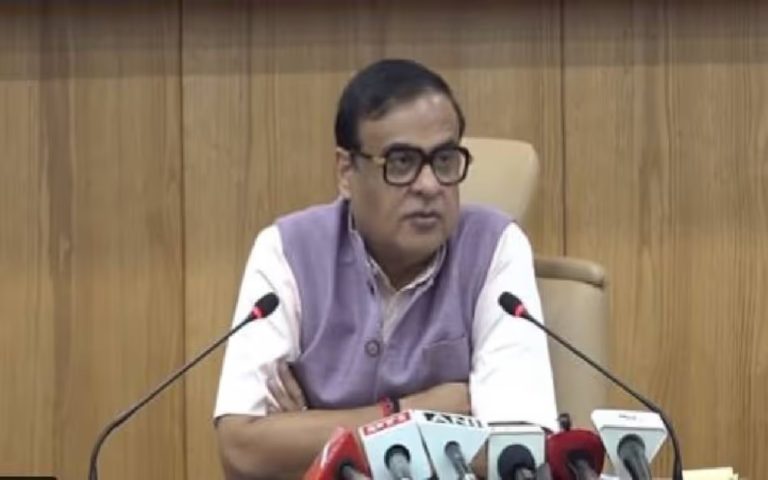 কলকাতাৰ পদপিষ্টৰ ঘটনাত ১৯জনৰ মৃত্যু, শোক প্ৰকাশ হিমন্তৰ