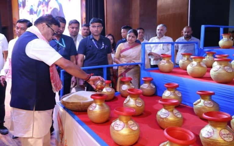 হিমন্তৰ মন্তব্য: মোদীৰ ২৫ বছৰীয়া ৰাজহুৱা জীৱন উন্নয়নৰ প্ৰতীক
